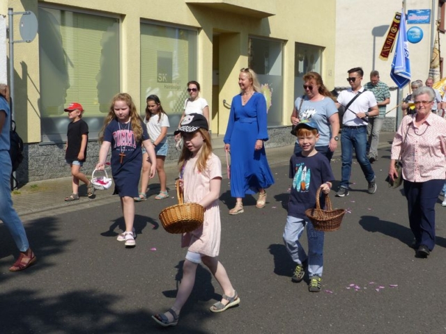 67a0dbaf0bf5cb19347d65a5b6ff4c48